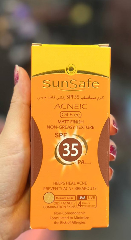 کرم ضدآفتاب رنگی فاقد چربیspf35